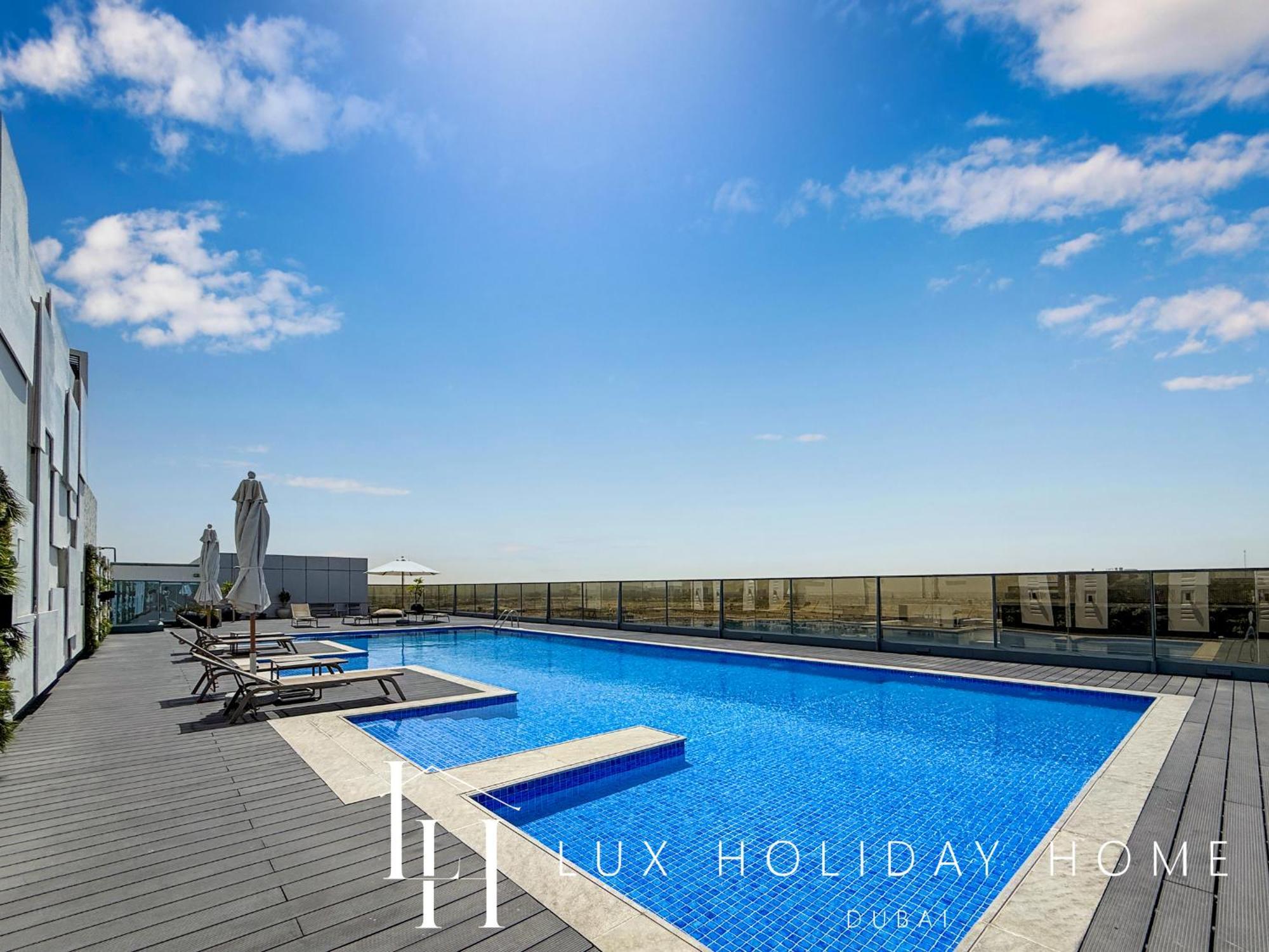 Lux Hills Sway 2 Apartment Dubai