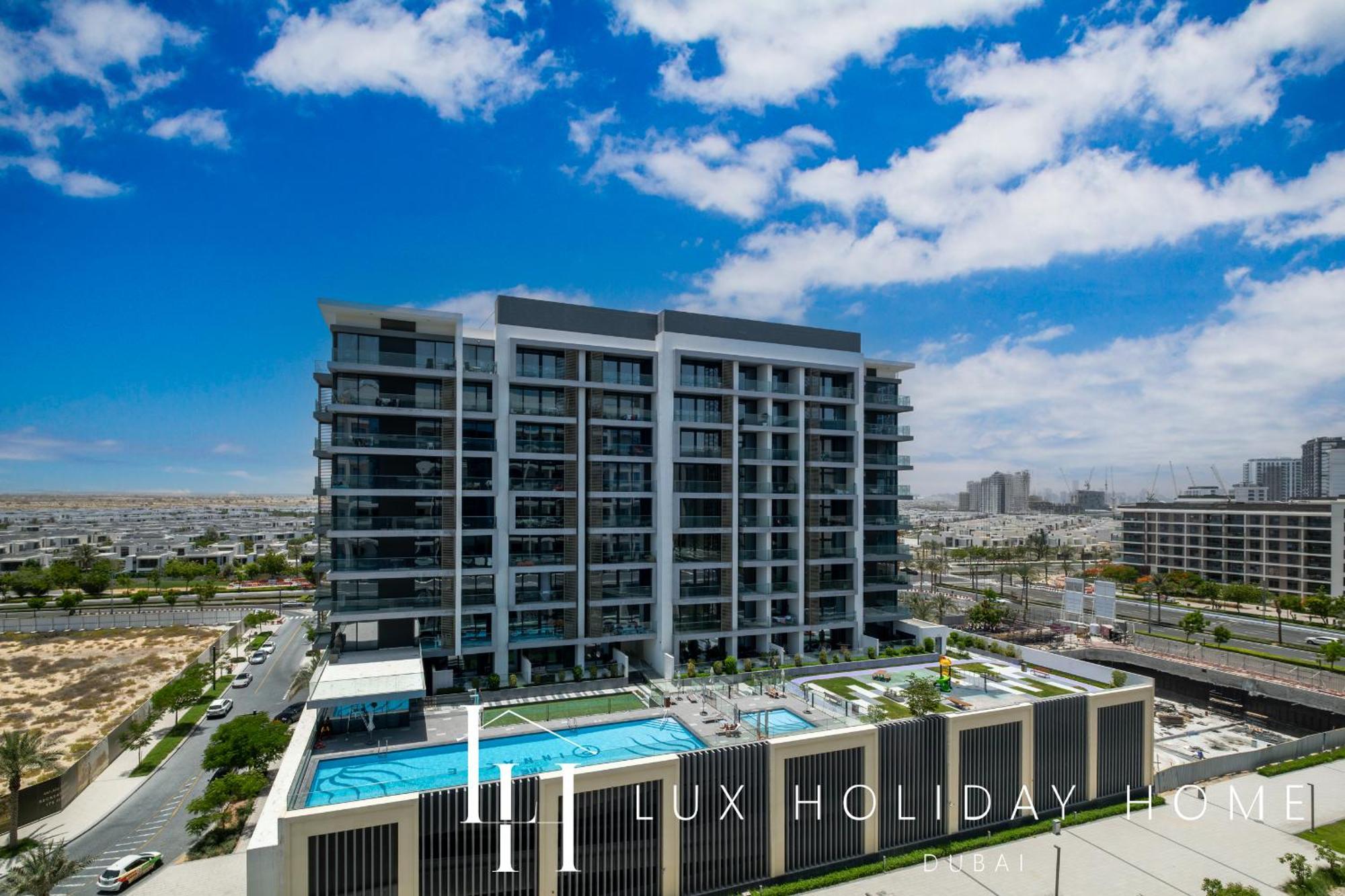 Lux Hills Sway 2 Apartment